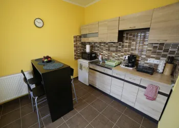 Well-equipped kitchen - Fónagy Apartmanok és Grill Műhely