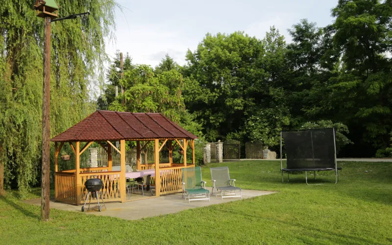Fónagy Apartmanok és Grill Műhely - Lapozó 1